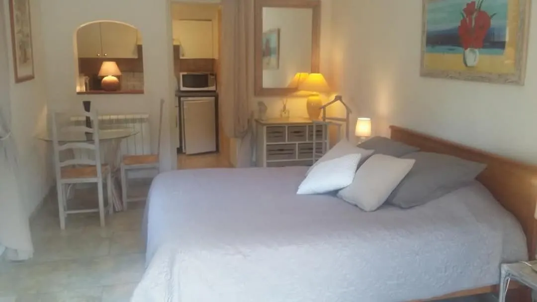 Maisonnette Le Murier Lauris